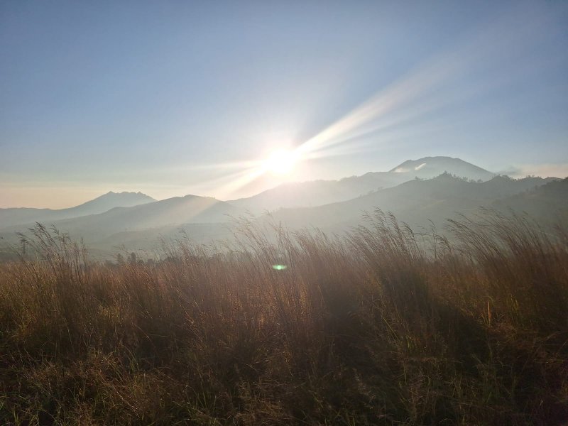 Holiday travel from Bali to Ijen crater tour,- and to Surabaya/ Malang 2D Holiday travel package from Bali to Ijen crater tour,- and to Surabaya/ Malang in 2 days trip Holiday travel package from Bali to Ijen crater tour,- and to Surabaya/ Malang in 2 days, 1 night overland trip of East Java - Indonesia Ijen to Bromo Tour