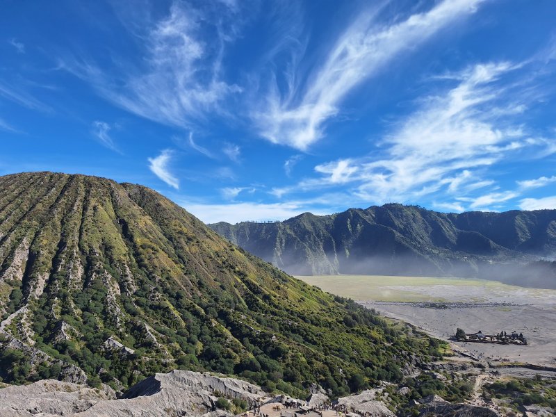 Bromo travel package to Ijen tour expedition from Malang or Surabaya continues to Bali vacation trip 5D Java to Bali Island holiday trip for Bromo Ijen tour and popular Bali Island tours 5D 5 days expedition for Bromo travel package to Ijen tour from Malang or Surabaya for sunrise Bromo tour and a blue fire Ijen tours continues with Bali holiday  Ijen to Bromo Tour