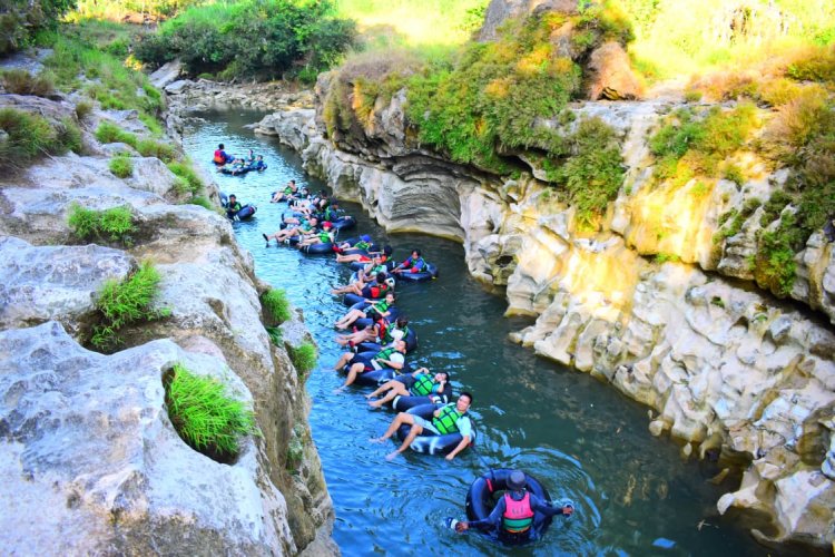5D Java Overland – Jomblang, Pindul, Borobudur, Prambanan, Tumpak Sewu, Bromo & Ijen to Bali Java explore from Jogja for Jomblang cave adventure, Borobudur sunrise, Coban Sewu, Bromo Ijen Tour Special Java Trail explore from Jogja for Jomblang cave adventure, Borobudur sunrise, Coban Sewu waterfall, Bromo Ijen tour then to Bali for 5 days trip Ijen to Bromo Tour