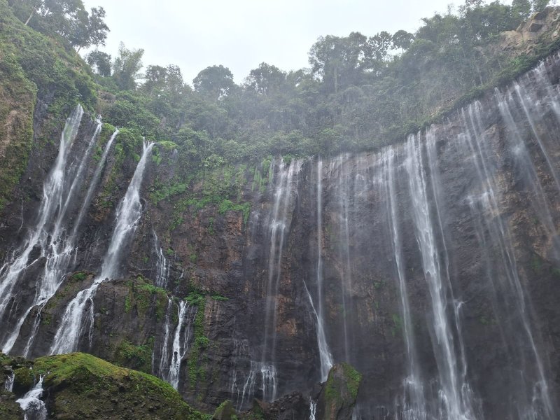 Shared travel package from Malang to Bromo Ijen tour and via Tumpak Sewu - end in Banyuwangi 3D Shared travel package from Malang to Bromo Ijen tour and via Tumpak Sewu - end in Banyuwangi 3D2N Shared travel package from Malang to Bromo Ijen tour and via Tumpak Sewu - end in Banyuwangi for sunrise Bromo tour,  blue fire Ijen and Tumpak Sewu tours 3D Ijen to Bromo Tour