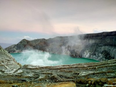 Tour package for Ijen Crater tours from Malang or Surabaya to enjoy Ijen blue fire tours & fly to Su Ijen to Bromo Tour