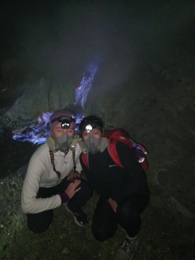 Round way travel package from Surabaya or Malang at night time to Bromo, and Ijen tours 3D Ijen to Bromo Tour