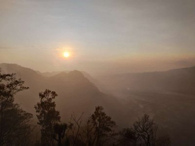 Easy & fun trip in Java Island for 3 days from Surabaya to  Bromo sunrise & savanna tours to Batu hi Ijen to Bromo Tour