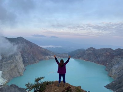 A round way holiday travel from Bali Island to Ijen crater tours in 2 days - 1 night trip package Ijen to Bromo Tour